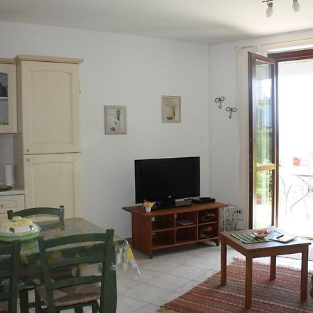 Appartamento Le Eriche Plesio Rum bild